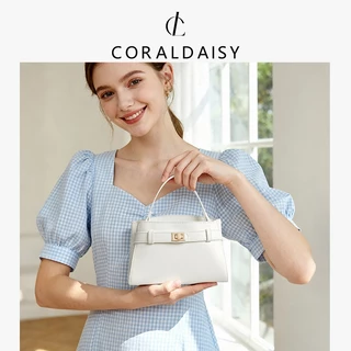 CORALDAISY 2026 รุ่นใหม่ กระเป๋าสะพายข้างแฟชั่นสีพื้น สายสะพายไหล่ยาวปรับได้ กระเป๋าสะพายไหล่สุดหรู