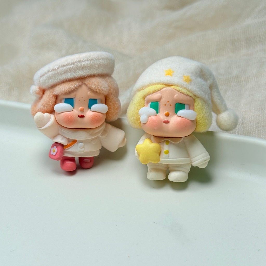 ใหม่เอี่ยม การ์ตูนร้องไห้ทารกโต๊ะเครื่องประดับสาวน่ารักตุ๊กตาตกแต่งโต๊ะคอมพิวเตอร์