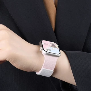 สายซิลิโคนแม่เหล็กเนื้อลิ้นจี่ทูโทนสําหรับ Apple Watch 46 มม. 49 มม. 45 มม. 44 มม. 42 มม. 41 มม. 40 มม. 38 มม. Series 1-11 SE Ultra – Dual-Color, ไม่มีรู