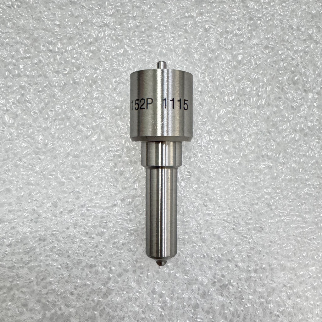 4JJ1 หัวฉีดหัวฉีดสําหรับ Isuzu D-MAX I,KB 3.0 DiTD/D-TEQ 07-12 DLLA152P1115,095000-8030,095000-9990