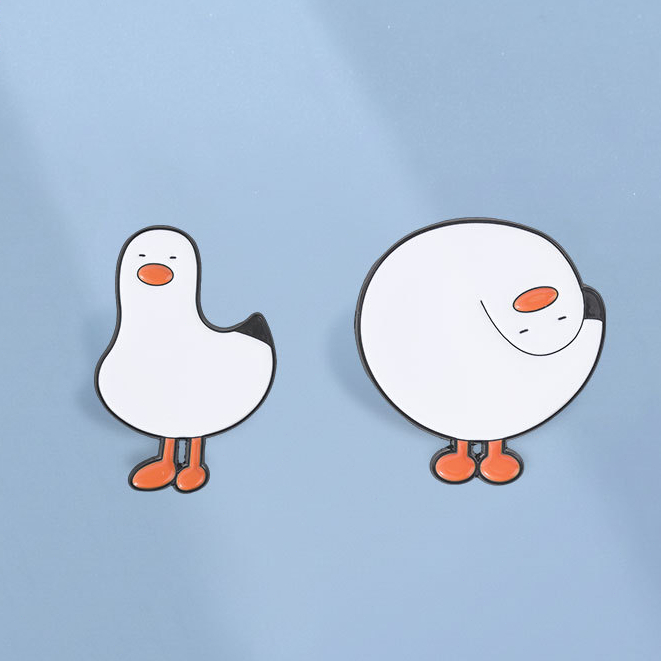 Kawaii สีขาว Seagull Enamel Pins การ์ตูนน่ารักสัตว์ Seagull เข็มกลัด Lapel Badges เสื้อผ้าอุปกรณ์เสริมของขวัญสําหรับเพื่อน