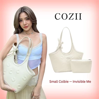 ของแท้ 100% COZII Small Colbie Tote Bag | Invisible Me พร้อม Inner Pouch แบบถอดเข้า-ออกได้,C Bag Charm ตกแต่งเพิ่มความน่ารัก