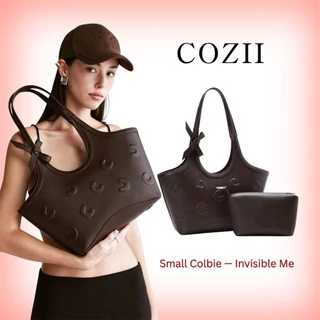 ของแท้ 100% COZII Small Colbie Tote Bag | Invisible Me พร้อม Inner Pouch แบบถอดเข้า-ออกได้,C Bag Charm ตกแต่งเพิ่มความน่ารัก