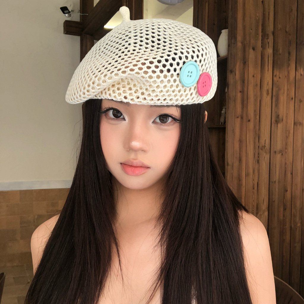 เวอร์ชั่นเกาหลี Niche Hollow Beret ผู้หญิงฤดูร้อนบางสไตล์ Breathable จิตรกรหมวกขนาดเล็กปุ่มที่มีสีสันตกแต่งหมวก
