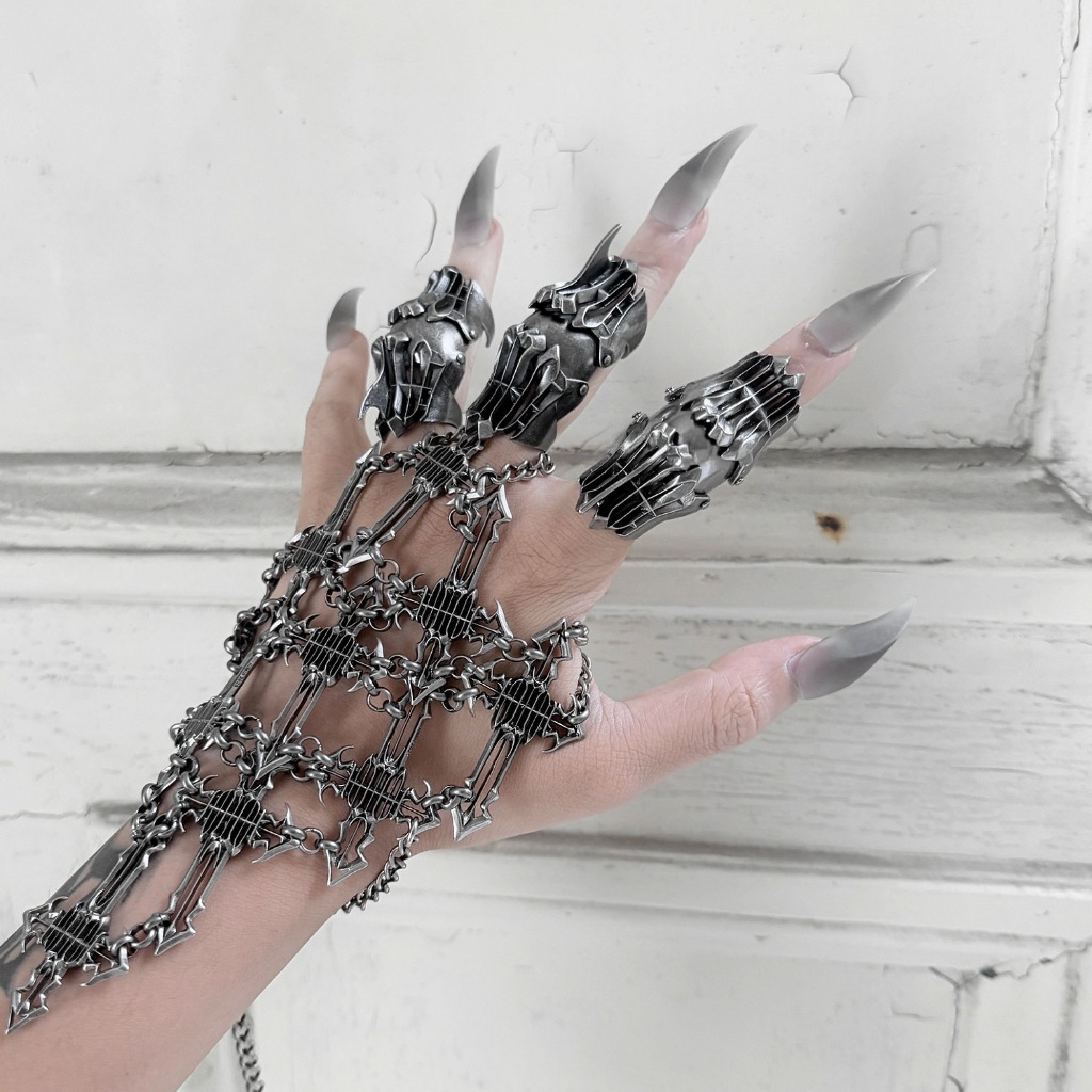 Niche Century Armor Joint Ring Armor Bone Ring Niche Dark Punk Design