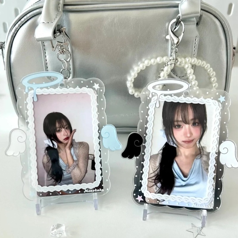 อิน แฟชั่น เกาหลีรักปีกอะคริลิผู้ถือบัตรน่ารักสาวไอดอล3ในการจัดเก็บภาพบัตรกระเป๋าตกแต่งกระเป๋าเป้สะพายหลังจี้ของขวัญ