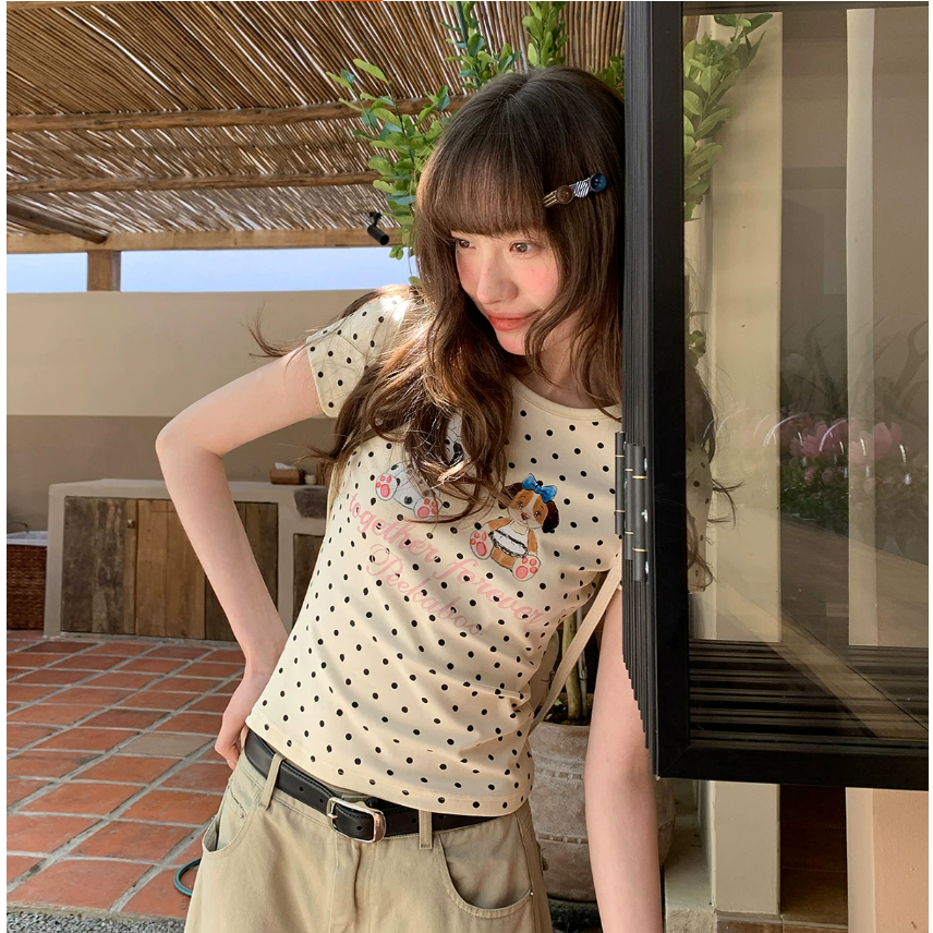 NZN เสื้อยืดครอปสีเทาลายจุด ลายสุนัขการ์ตูน ผ้านุ่มยืดได้ เสื้อทรงกระชับสาวสไตล์หวานฤดูร้อน