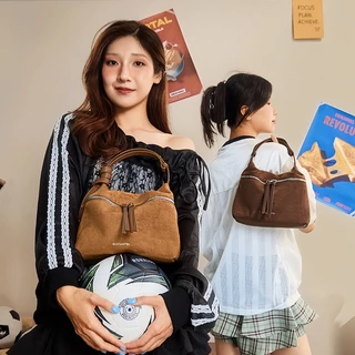 【7.4ใหม่】BOSTANTEN Lecity กระเป๋าสะพายข้างผู้หญิง Suede Hobo กระเป๋าสะพาย Soft Cloud-Like Texture ปรับ Ruched เปิด สไตล์เกาหลี สำหรับ Café Look & City Walk