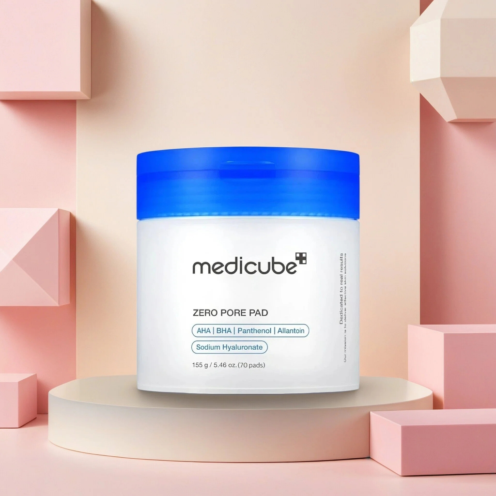 Medicube Zero Pore Toner Pads 70 แผ่นการออกแบบสองด้านทําความสะอาดลึกรูขุมขน Balance Sebum ปลอบประโลมผิวระคายเคืองทุกวัน Exfoliating Care