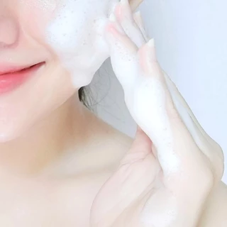 【ซื้อ 1 รับ 1】โฟมล้างหน้าเคลียร์โนส ไบรท์ สีฟ้า Clear Nose Cleanser Bright 150ml 1ชิ้น(CNW2)