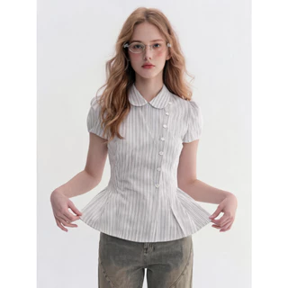 Striped Puff Blouse เสื้อเชิ้ตลายทางผู้หญิงคอปกกลม แขนพองสั้น กระดุมเฉียงเอวรัดทรงสัดส่วนดี สไตล์เรียบหรู Size S-L