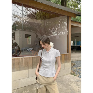 Striped Puff Blouse เสื้อเชิ้ตลายทางผู้หญิงคอปกกลม แขนพองสั้น กระดุมเฉียงเอวรัดทรงสัดส่วนดี สไตล์เรียบหรู Size S-L