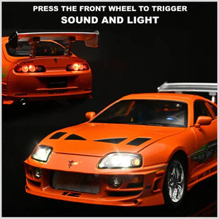 1:24 TOYOTA SUPRA Diecast รุ่นโลหะผสมของเล่นรถเสียงแสงดึงกลับเด็กเด็กเพื่อนของขวัญ
