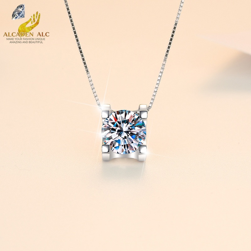 ALCADEN 925 เงินสเตอร์ลิงสร้อยคอเพชร VVS1 D สี Moissanite จี้สร้อยคอเครื่องประดับงานแต่งงานสําหรับผู