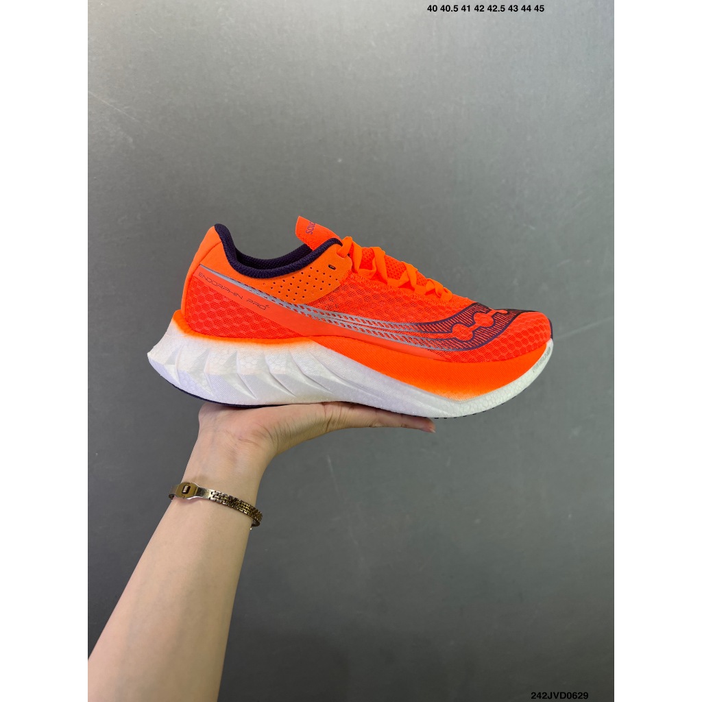 รองเท้าวิ่ง SAUCONY ENDORPHIN PRO4