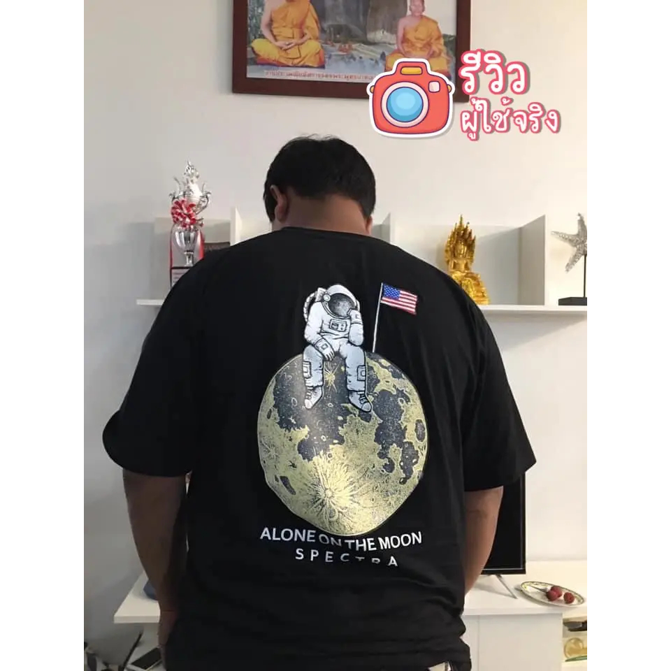Unisex นักบินอวกาศบนดวงจันทร์ ALONE ON THE MOON กราฟิกสองด้านพิมพ์ขนาดใหญ่เสื้อยืดผ้าฝ้ายสีดํา Vintage Street ผู้ชายผู้หญิงลําลองแขนสั้น Tee