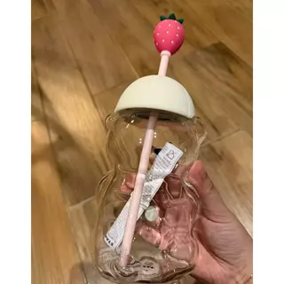 ★Ins Ins Starbucks 591ml สตรอเบอร์รี่เบสบอลหมวกหมีน้อยแก้วฟางถ้วยถ้วยน้ําถ้วยเครื่องดื่มInsสไตล์Influencerโปร่งใสยี่ห้อใหม่Starbucksสตรอเบอร์รี่หมีน้อยแก้วฟาง,591mlความจุขนาดใหญ่,วัสดุแก้ว