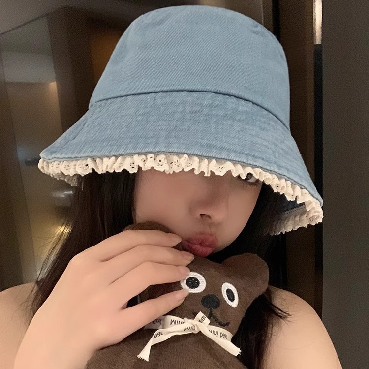 หมวกชาวประมงยีนส์ลูกไม้ บังแดดและใช้ได้ในขณะเดินป่า ออกแบบมาให้น่าสวมใส่สำหรับผู้หญิง