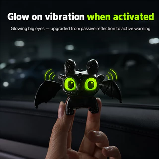 Cool Glowing Toothless พวงกุญแจ Creative Toothless ตุ๊กตา Moving Wings กระเป๋านักเรียนจี้ตลกตาเรืองแสง Night Fury