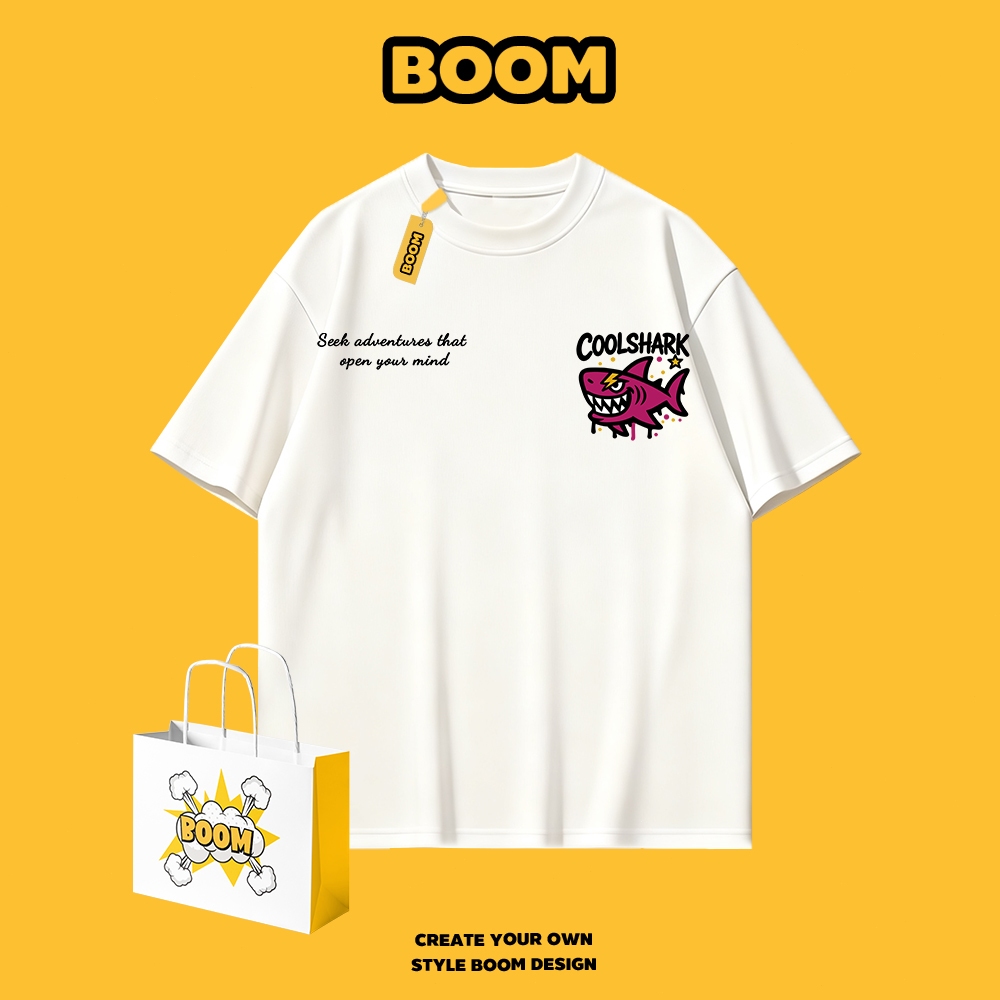 BOOM เสื้อคอกลมฤดูร้อน ผ้าฝ้าย 100% เสื้อยืดชายหญิงแขนสั้น ระบายอากาศดี ทรงหลวม สไตล์เกาหลี