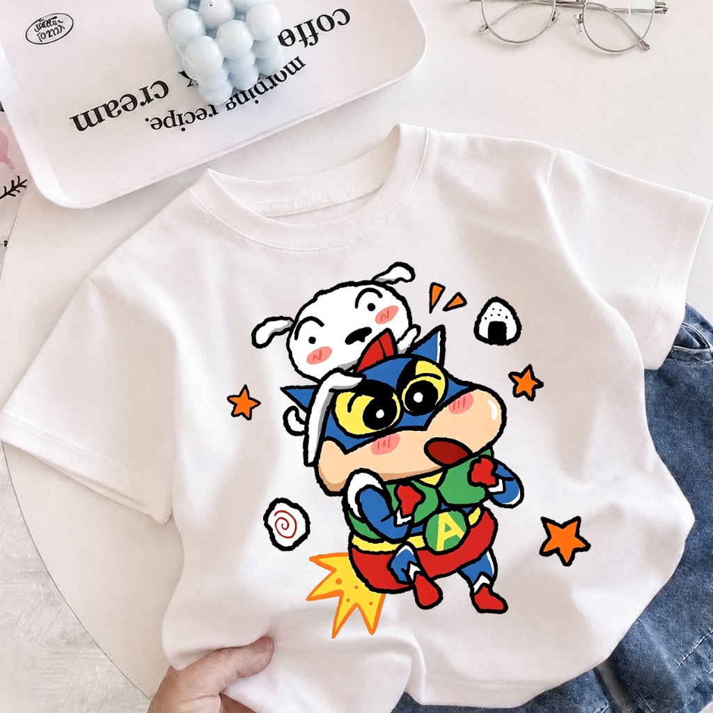 【จัดส่งภายใน 24 ชม.】COD เสื้อยืดเด็กแขนสั้น ลายชินจัง ผ้า Sorona นุ่ม ใส่สบาย เหมาะสำหรับเด็กอายุ 1-12 ปี