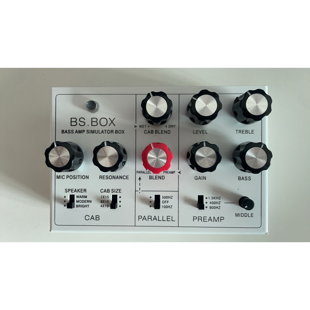 Leeky BS.BOX Bass สถานีเบสตัวย่อ,ปรีแอมป์/แท็กซี่จําลองเบสเหยียบ, EQ และ DI กล่องเหยียบ