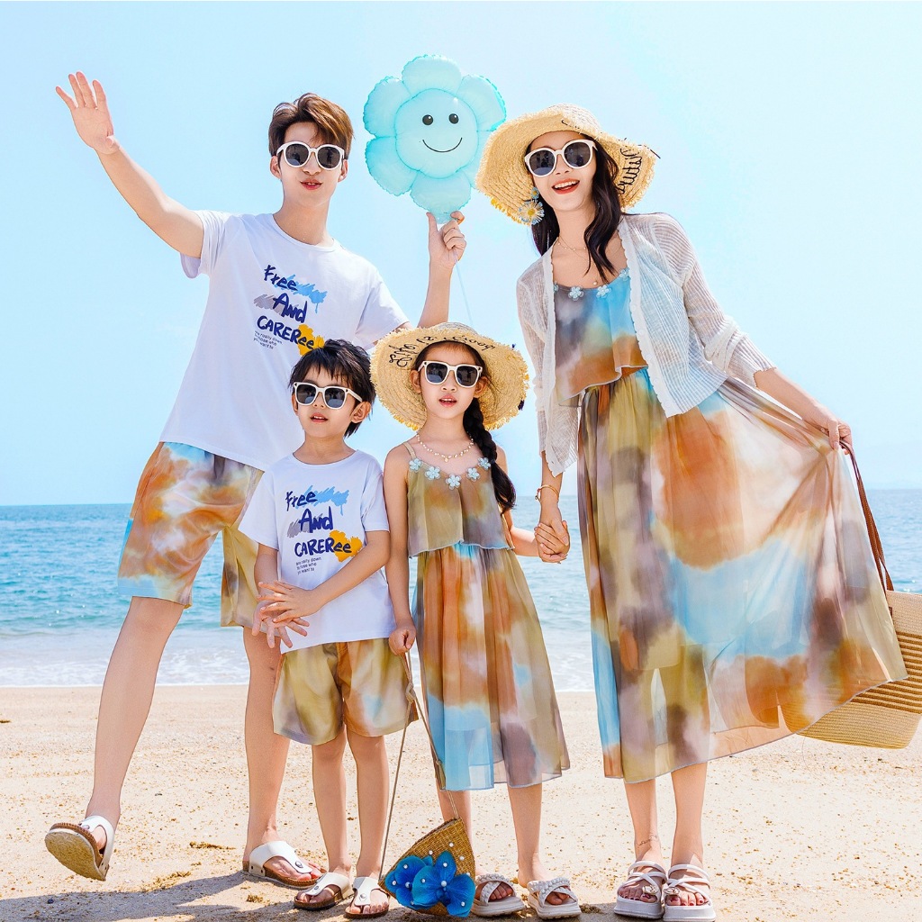 Clorful Family Matching Set Men Boy เสื้อยืด + กางเกงขาสั้น Mom And Daughter Long Dress Beach Hawaii
