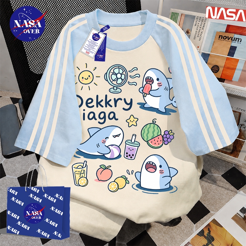 【จัดส่งจากกรุงเทพฯ】 NASA ทรงใหญ่ ฤดูร้อน คอกลม แขนสั้น วินเทจ ลายฉลามการ์ตูน ยูนิเซ็กส์ เทรนด์ สีผสม สามแถบ เสื้อ YG4853