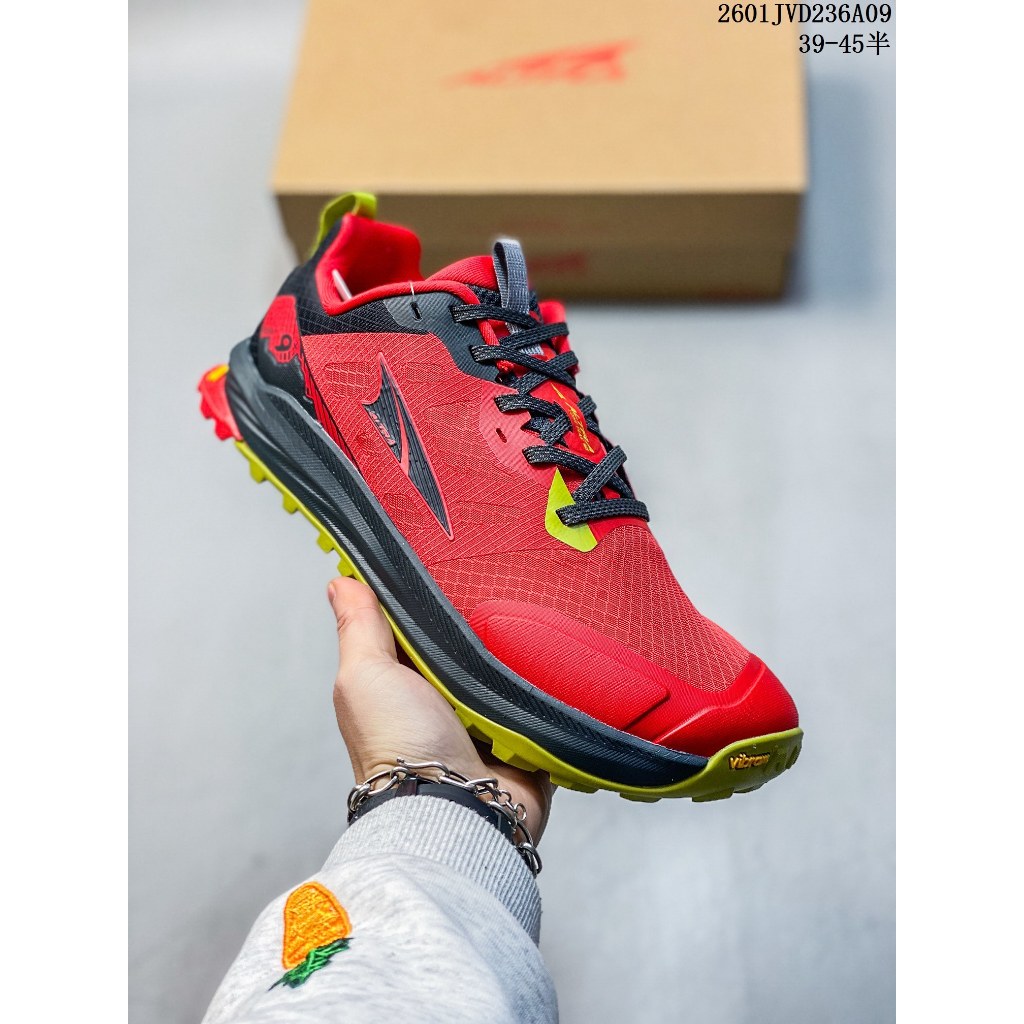รองเท้าวิ่ง Altra Lone Peak 9+