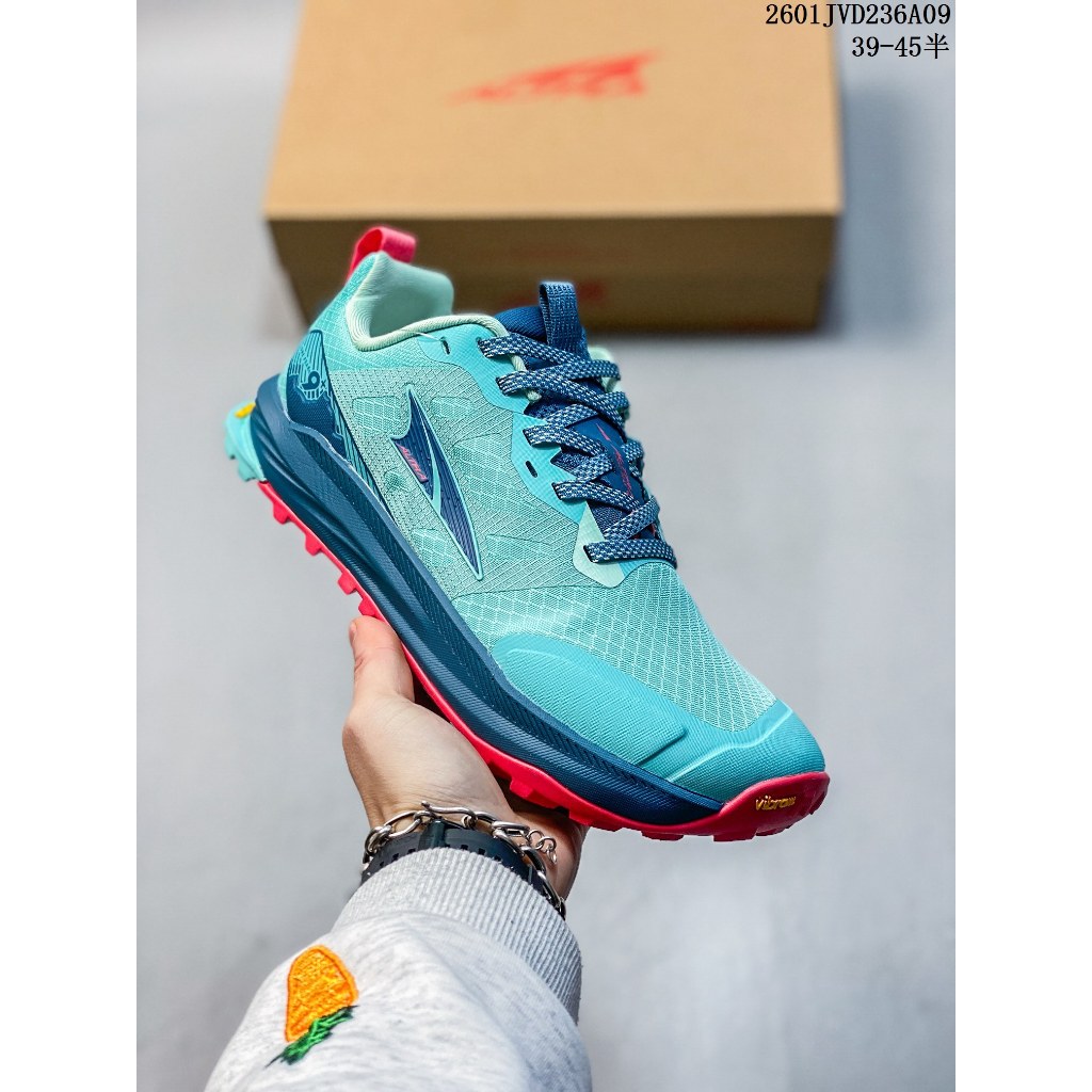 รองเท้าวิ่ง Altra Lone Peak 9+