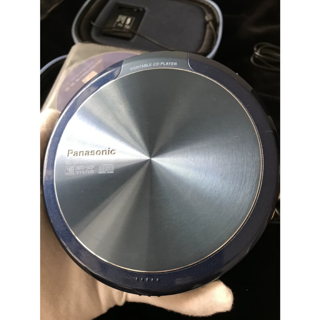 SL-CT790 เครื่องเล่น CD แบบพกพา – พร้อมชุดลําโพง & 8 CDs Bundle VintageAudio CDPlayer RetroTech