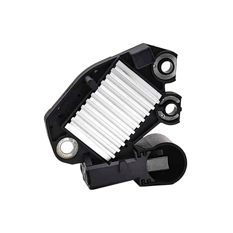 Auto denki ic เครื่องควบคุมแรงดันไฟฟ้าไดชาร์จ 12v 13803700 / 08-058 สําหรับ 338000 CRE15173GS 140241
