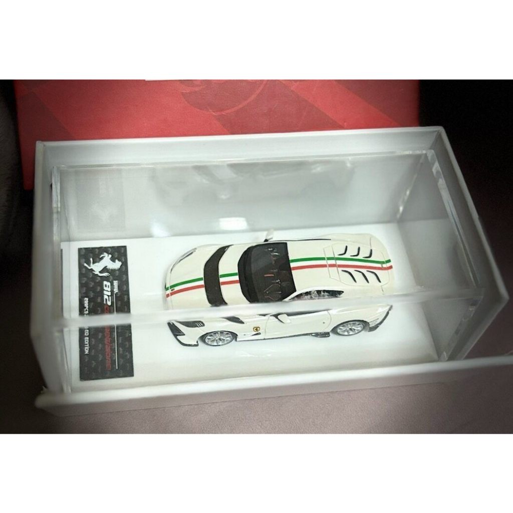 FuelMe 1: 64 Ferrari 812 Competizione Aperta สีขาว พร้อมกล่องเดิม Intact