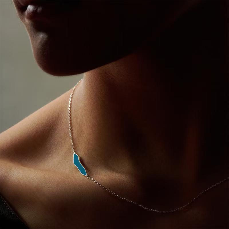 YITSO HIMA Lhamo La-tso ศักดิ์สิทธิ์ Lake Turquoise เคลือบจี้สร้อยคอ, Turquoise Blue Lake Contour สร