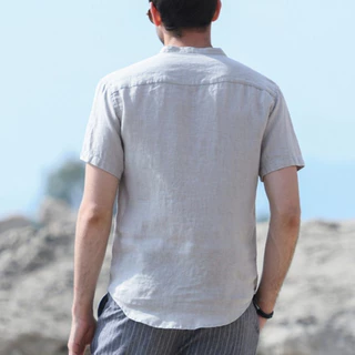 เสื้อเชิ้ตแขนสั้นคอฮีนลีย์ผู้ชาย สไตล์เกาหลี ระบายอากาศดีใส่สบายไม่ร้อน ทรงหลวมแฟชั่นซัมเมอร์ มีกระเป๋าหน้าอก
