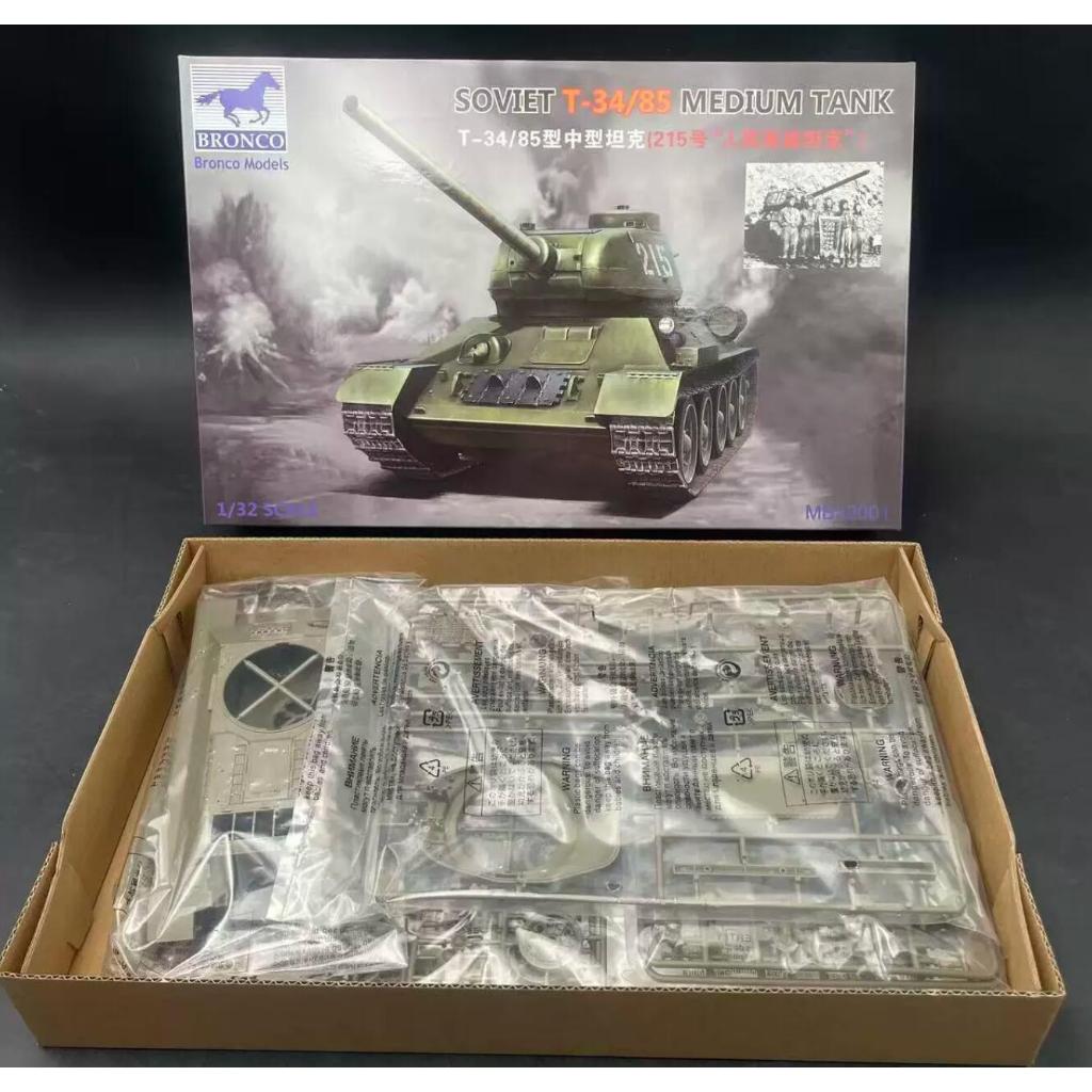 Bronco 1/32 MB32001 SOVIET T-34/85 MEDIUM TANK PEOPLE HERO TANKS