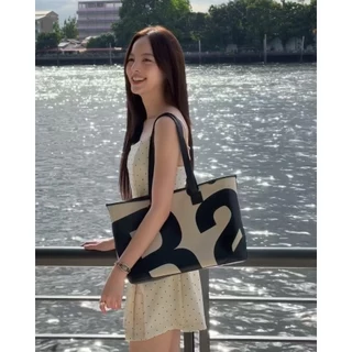 Rally The Bag City Tote x UNO ของแท้💯 กระเป๋าถือ สะพายข้าง พร้อมส่ง