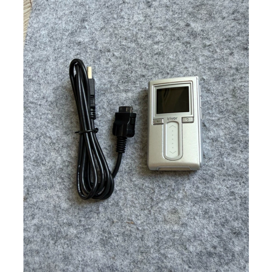 เครื่องเล่น MP3 iriver H10CT – 512MB ดีไซน์กะทัดรัด #VintageAudio #MP3Player #iriver