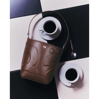 กระเป๋า Rally The Bag Whisper Bucket Bag กระเป๋าถังสไตล์ดีไซเนอร์ไทย สายสะพาย 2 แบบ สะพายใต้วัก/ข้ามลำตัว พร้อมส่ง
