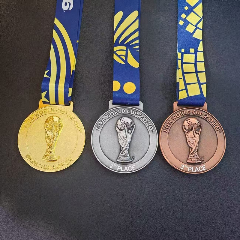 2002-2026 FIFA World Cup เหรียญทองสเปน Champion Silver Bronze Argentina England บราซิลจําลองแบบจําลองพัดลมคอลเลกชันเครื่องประดับของที่ระลึก