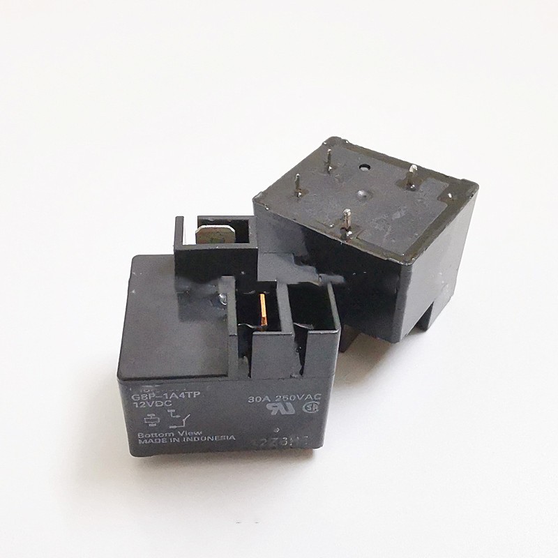 รีเลย์ G8P-1A4TP-12VDC 4 Pin 2 ใส่ 30A