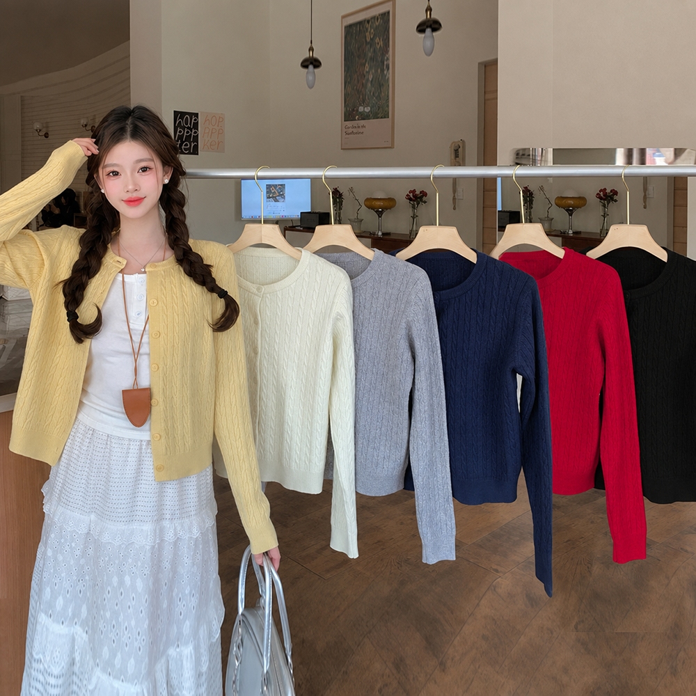 ใหม่ 8สี เสื้อคลุม คาร์ดิแกน คอกลม [ ลายปักม้า ทอลายทวิส ] เสื้อแขนยาว ผ้าไหมพรมนุ่มนิ่ม งานพรีเมี่ยม cardigan