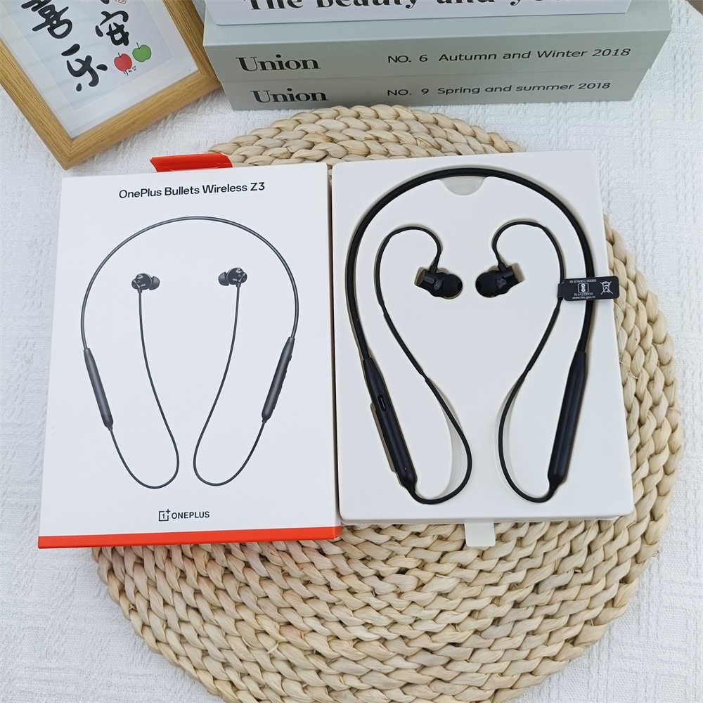 Oneplus Bullets ไร้สาย Z3 หูฟังคอ IP55 บลูทูธแม่เหล็กควบคุมไมโครโฟนชุดหูฟัง AI Noise Cancelling สําห