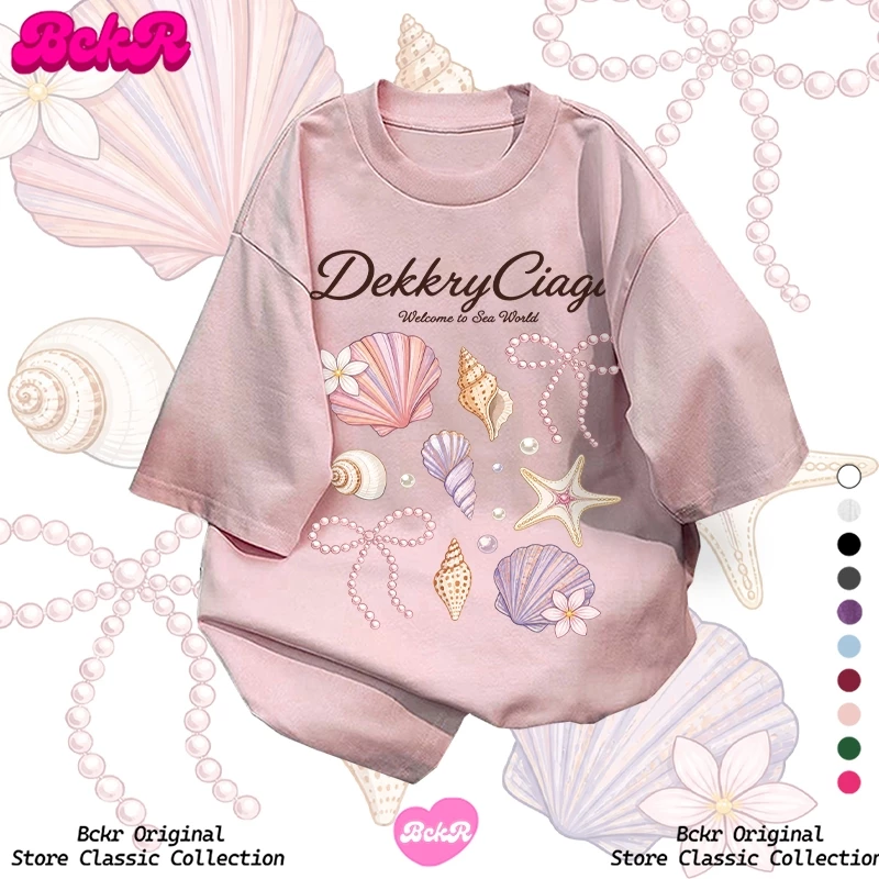 【จัดส่งตลอด 24 ชั่วโมง】🔥BCKR เสื้อชุดหน้าร้อนสไตล์รีสอร์ต🐚oversizeคอกลมผู้หญิงเสื้อยืดcottonYG4621