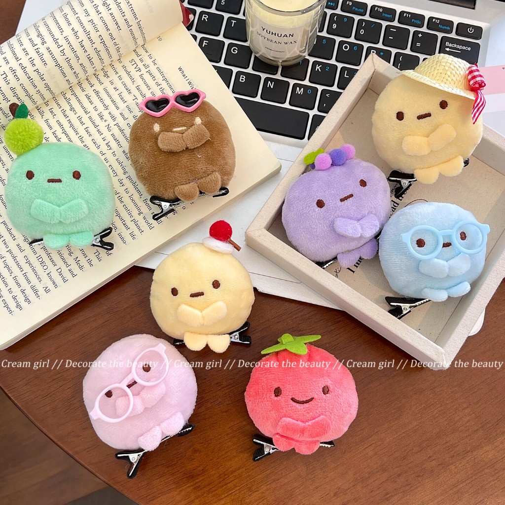 กิ๊บติดผมตุ๊กตาขนฟูน่ารักสไตล์การ์ตูน สีชมพู/เหลือง/ฟ้า/ขาว รูปทรงกลมขนาดเล็ก สไตล์ปลอบประโลม สำหรับ