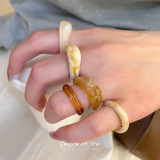 แหวนเซตยุโรปและอเมริกา 5 วง สไตล์หวาน ๆ จากอะคริลิค ออกแบบพิเศษสำหรับเธอ