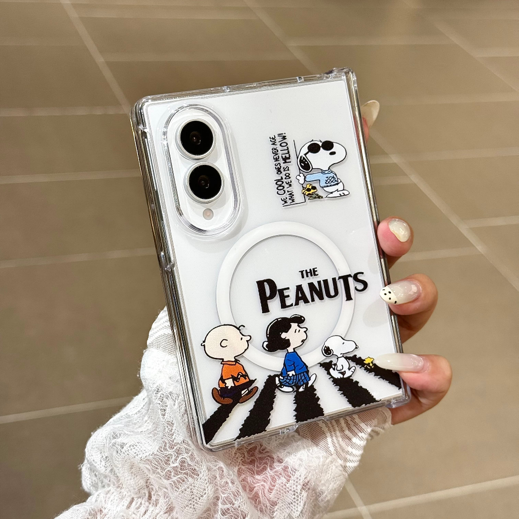 เคสพับสําหรับ Magnetic Samsung Galaxy Z Fold8 Wide Z Fold8 Ultra/7/6/5 New Case การ์ตูนน่ารัก เส้นแบ่งเขต Snoopy โครงยึด ป้องกันการลื่นไถลและขีดข่วน เปลือกโทรศัพท์พับของซัมซุง