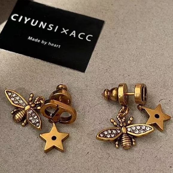 ต่างหูผึ้งคลาสสิก ดีไซน์หรู ใส่ง่าย ใส่กับชุดไหนก็สวย เครื่องประดับผู้หญิง ของขวัญวันเกิด