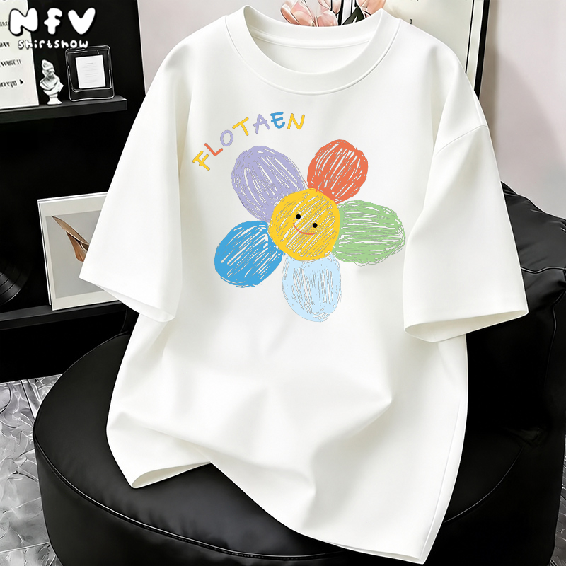 NFV พร้อมส่ง ลายดอกไม้เพ้นท์สี คอเสื้อยืดผู้หญิง ผ้าฝ้ายแท้ โอเวอร์ไซซ์ ใส่สบาย ฤดูร้อน สาวอ้วนYG187