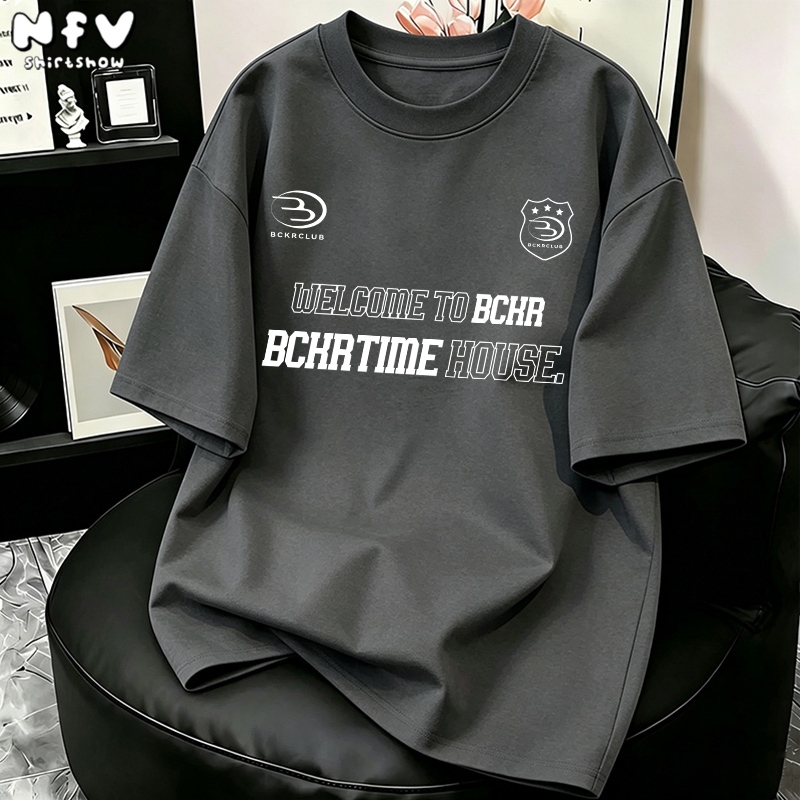 【จัดส่งตลอด 24 ชั่วโมง】NFV เสื้อยืดแขนสั้นคอกลมสไตล์เกาหลี ทรงหลวม อ่อนนุ่ม ลวดลายแฟชั่น ระบายอากาศ 